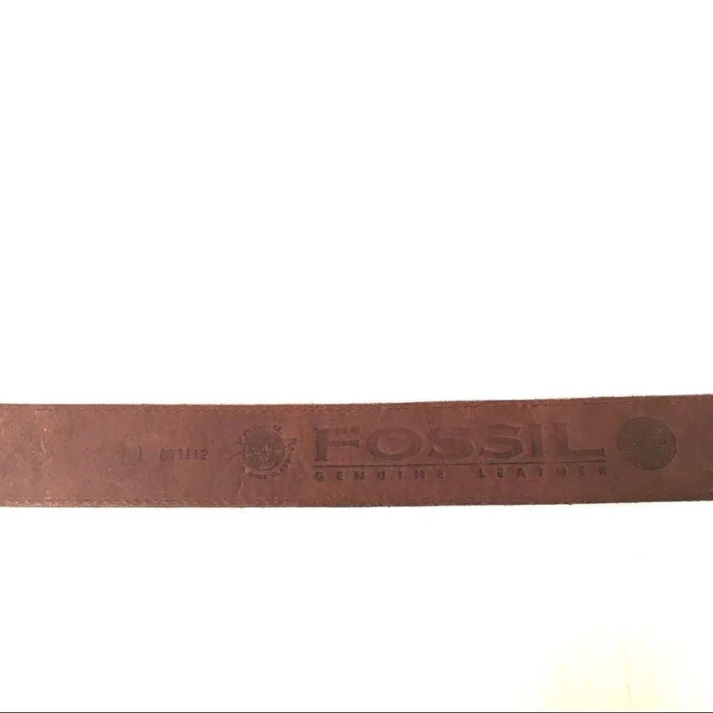 Fossil leather silver